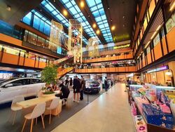 Ocbc Paya Lebar Mrt Station - Circle Line (D14), Retail #597132071